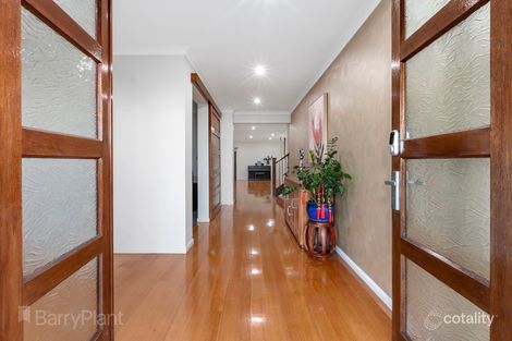 Property photo of 13 Maiden Crescent Point Cook VIC 3030