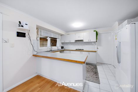 Property photo of 82 Saffron Drive Narre Warren VIC 3805