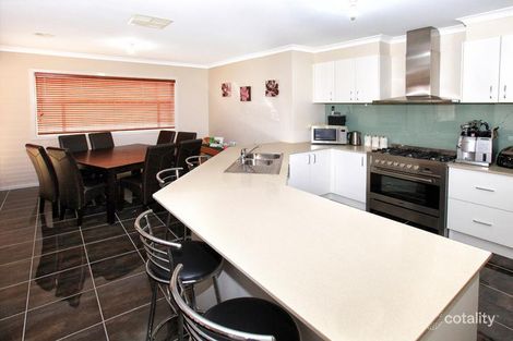 Property photo of 16 Cordyline Grove Craigieburn VIC 3064