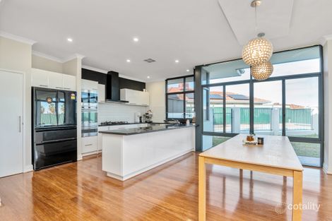 Property photo of 19 Marlowe Place Lake Coogee WA 6166