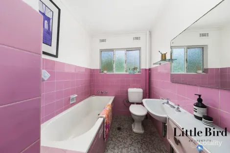 Property photo of 10 Jansz Crescent Griffith ACT 2603