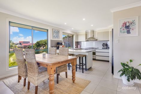 Property photo of 10 Tyrone Terrace Banora Point NSW 2486
