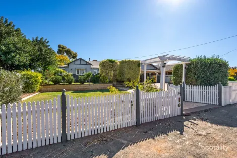 30 Lewis St, Lamington, WA 6430