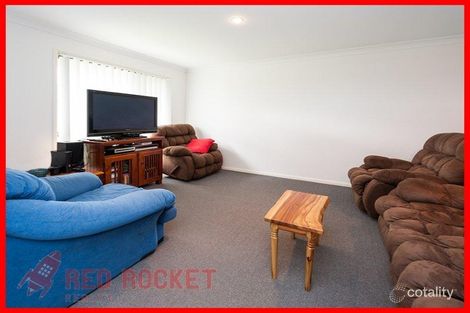 Property photo of 8 Clearview Court Eagleby QLD 4207