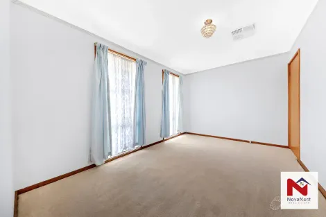 Property photo of 12 Cormorant Crescent Werribee VIC 3030