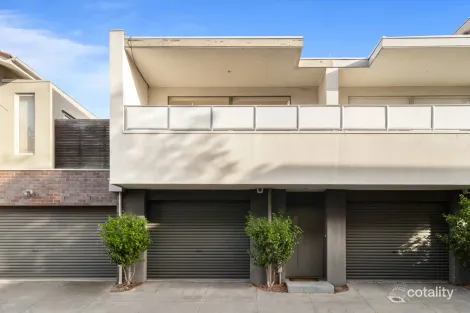 Property photo of 1A Lucan Street Caulfield North VIC 3161