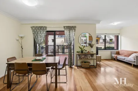Property photo of 4/128 Mounts Bay Road Perth WA 6000