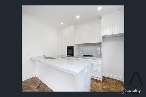Property photo of 1/91 Warrigal Road Surrey Hills VIC 3127