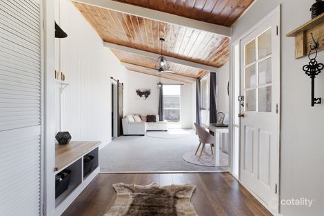 Property photo of 4 Newnham Drive Romsey VIC 3434