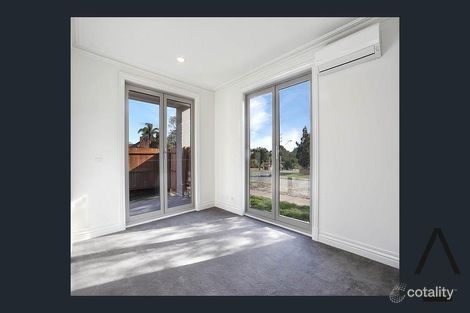 Property photo of 1/91 Warrigal Road Surrey Hills VIC 3127