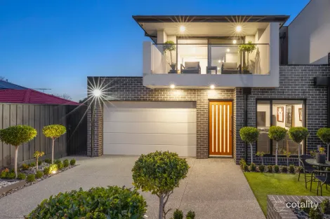 Property photo of 2 Benghazi Avenue Ashburton VIC 3147