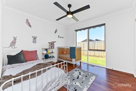 Property photo of 11 Emma Court Berwick VIC 3806