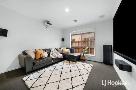 Property photo of 10 Firefly Road Point Cook VIC 3030