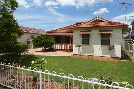 163 Bransgrove Rd, Panania, NSW 2213