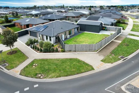 Property photo of 44 Paramount Drive Warragul VIC 3820