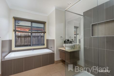 Property photo of 39 William McPherson Crescent Seabrook VIC 3028
