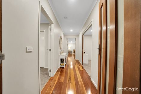 Property photo of 102 Palmers Road Williams Landing VIC 3027