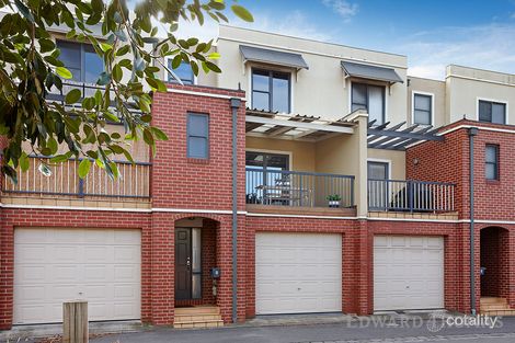 Property photo of 6 McNamara Mews Kensington VIC 3031