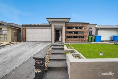 16 Lanthorn Cres, Cranbourne East, VIC 3977