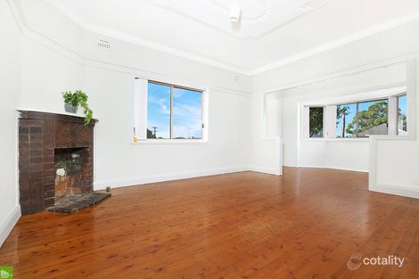 30 Fisher St, West Wollongong, NSW 2500