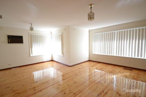 Property photo of 31 Circle Drive North Cranbourne VIC 3977