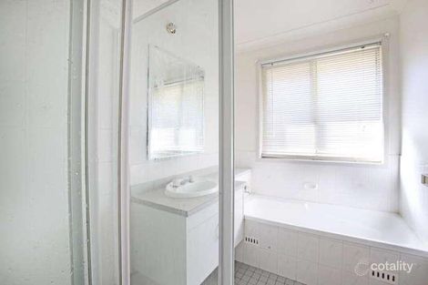 Property photo of 7 Dewey Place St Helens Park NSW 2560