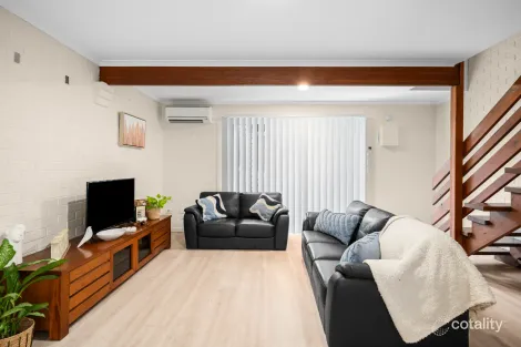 Property photo of 18/18 Magellan Road Springwood QLD 4127