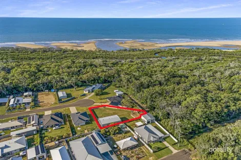 Property photo of 12 Castle Court Moore Park Beach QLD 4670