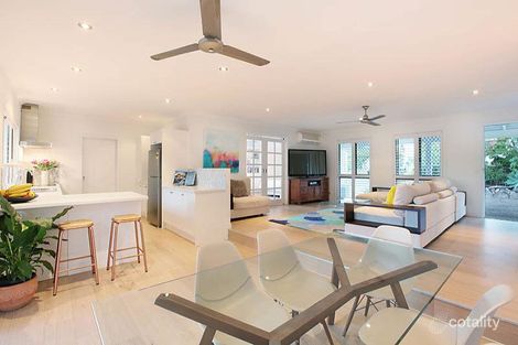 25 Canara St, Benowa, QLD 4217