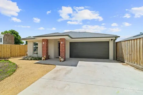Property photo of 27 Lyons Street Rosedale VIC 3847