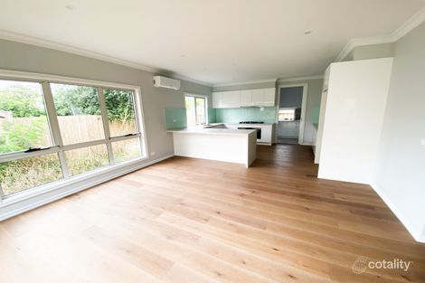 Property photo of 2/19 Eleebana Avenue Hughesdale VIC 3166