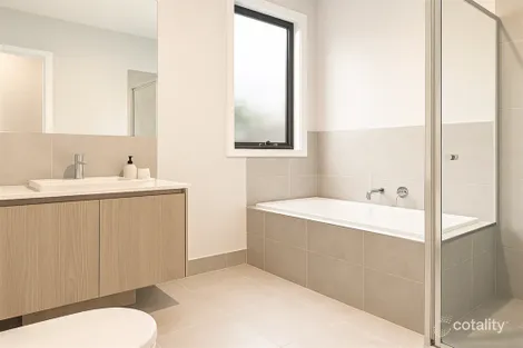 Property photo of 2 Firetail Avenue Regency Downs QLD 4341