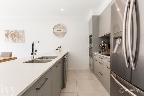 13/156 Marina Quays Bvd, Hope Island, QLD 4212