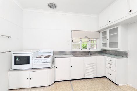 Property photo of 36 Walter Street Holland Park West QLD 4121