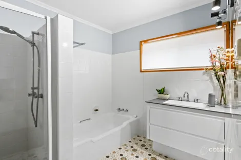 Property photo of 8 Kaypee Street Tarragindi QLD 4121