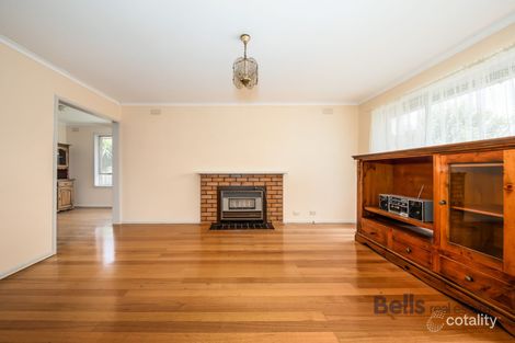 Property photo of 10 Burgundy Crescent St Albans VIC 3021