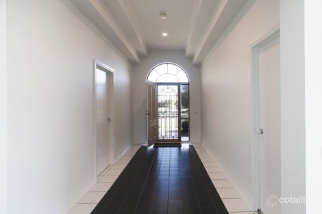 Property photo of 4 Samantha Court Gisborne VIC 3437