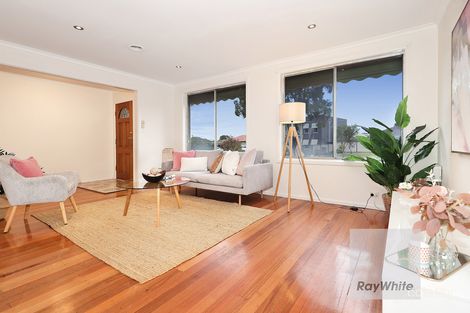 Property photo of 14 Allenby Place Gladstone Park VIC 3043