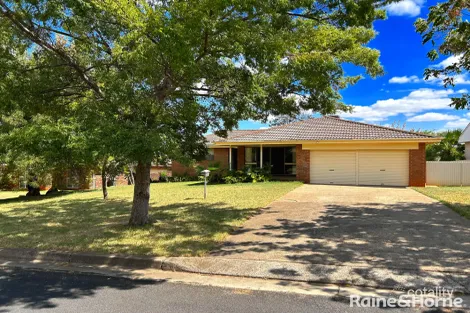 Property photo of 4 Normoyle Crescent Young NSW 2594