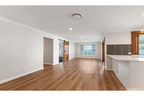 Property photo of 13 Victoria Place Forster NSW 2428