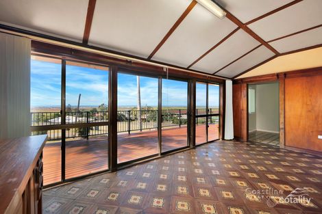 Property photo of 3 Heathwood Crescent Qunaba QLD 4670