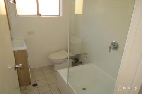 Property photo of 9/8 Avon Road Dee Why NSW 2099
