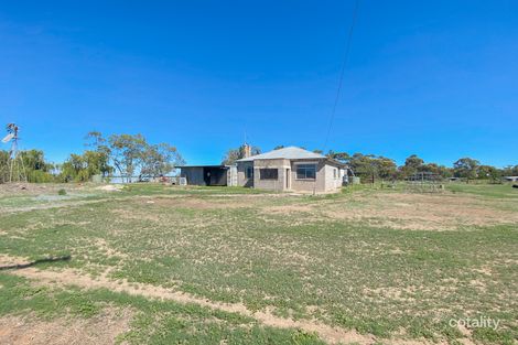 24 Hall Rd, Lake Charm, VIC 3581