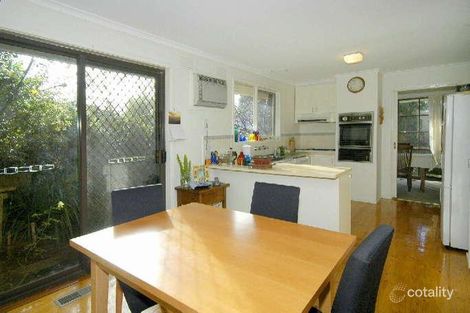 Property photo of 22 Almray Place Glen Waverley VIC 3150