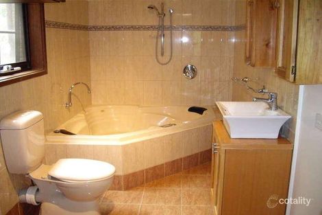 Property photo of 5 Childs Rise Endeavour Hills VIC 3802