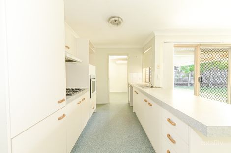 Property photo of 17 Jonquil Circuit Flinders View QLD 4305