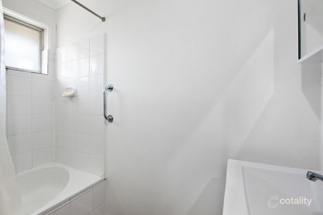 Property photo of 2/5-7 Wagga Road Reservoir VIC 3073