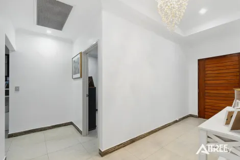 Property photo of 18 Nuffield Street Piara Waters WA 6112