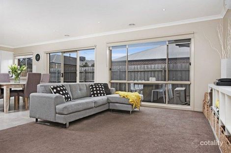 Property photo of 3/12-14 Rosslare Place Cranbourne VIC 3977