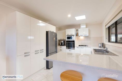 Property photo of 32 Caswell Drive Hallett Cove SA 5158
